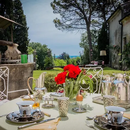 Verecondi Scortecci شقة *