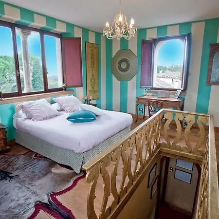 Verecondi Scortecci شقة *